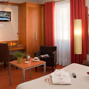 Comfort Room